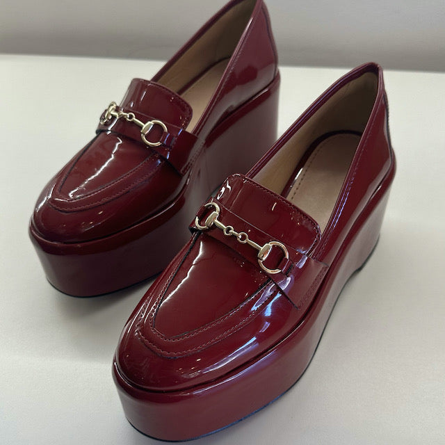 Mocasín Plataforma Fabiana: Estilo Elevado y Confort Total