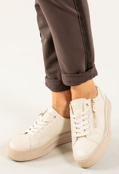 Zapatillas Veganas Urbanas: Plataforma Sutil y Conciencia Ética