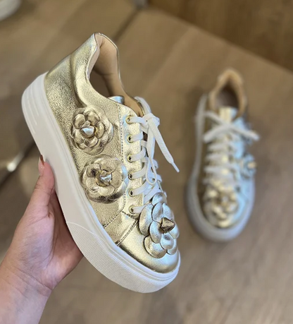 Zapatillas Viviane: Charme Floral y Confort para el Invierno